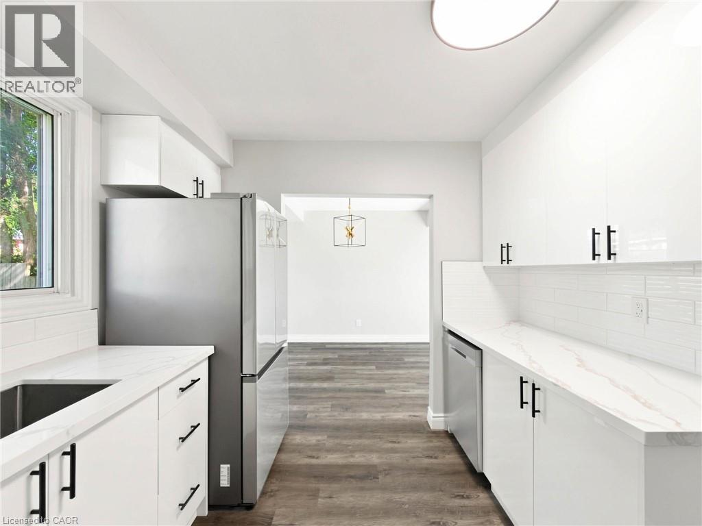 14 KIRKLAND Avenue - 27