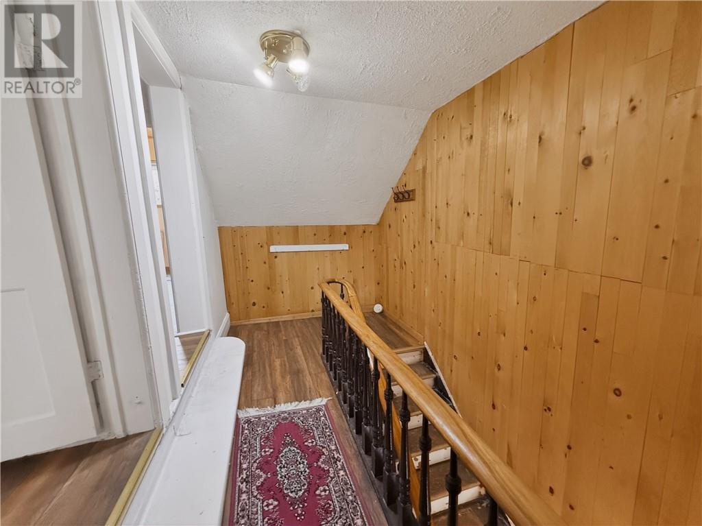 1 Phipps Street - 27