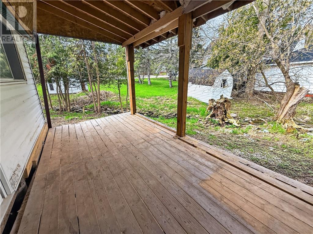 1 Phipps Street - 41