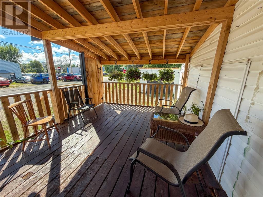 1 Phipps Street - Image 36