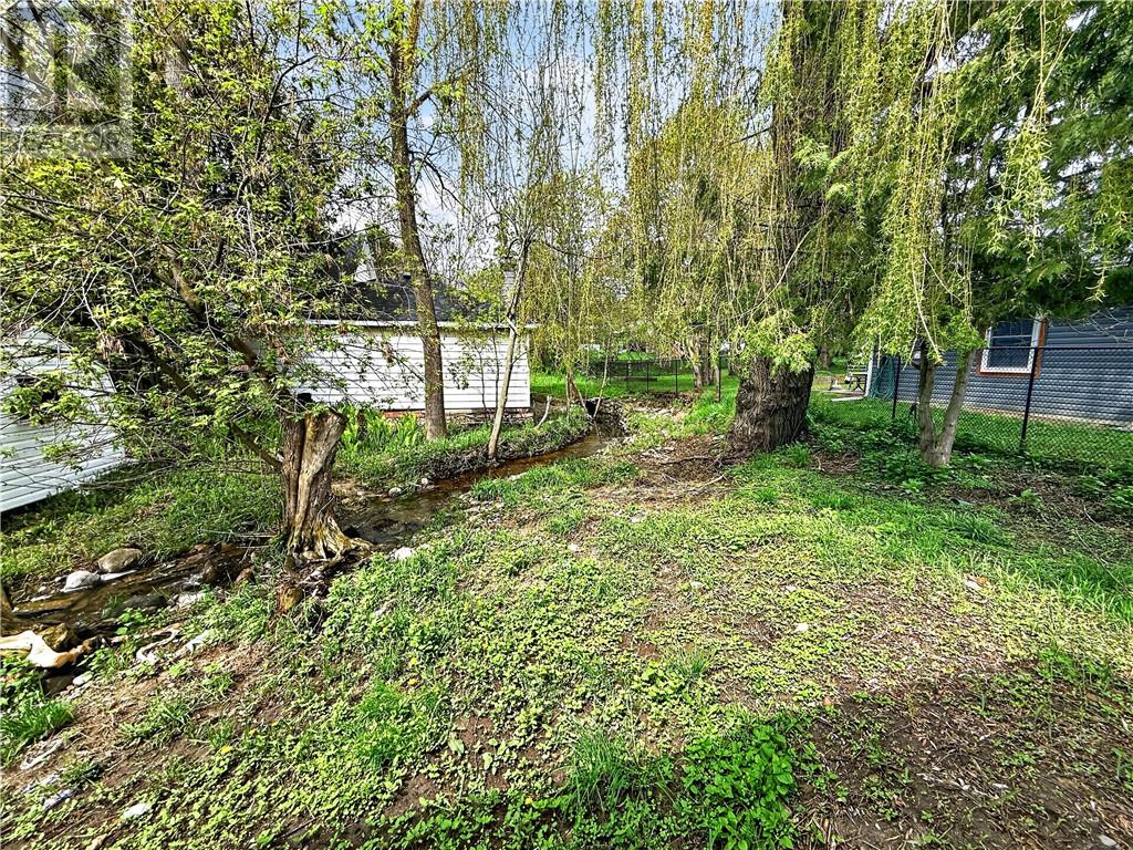 1 Phipps Street - Image 44