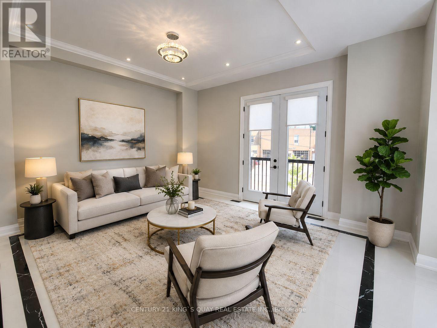 323 Sutherland Drive, Toronto (Leaside), Ontario, M4G1J7, Toronto (Leaside), Ontario — photo 3 of 5