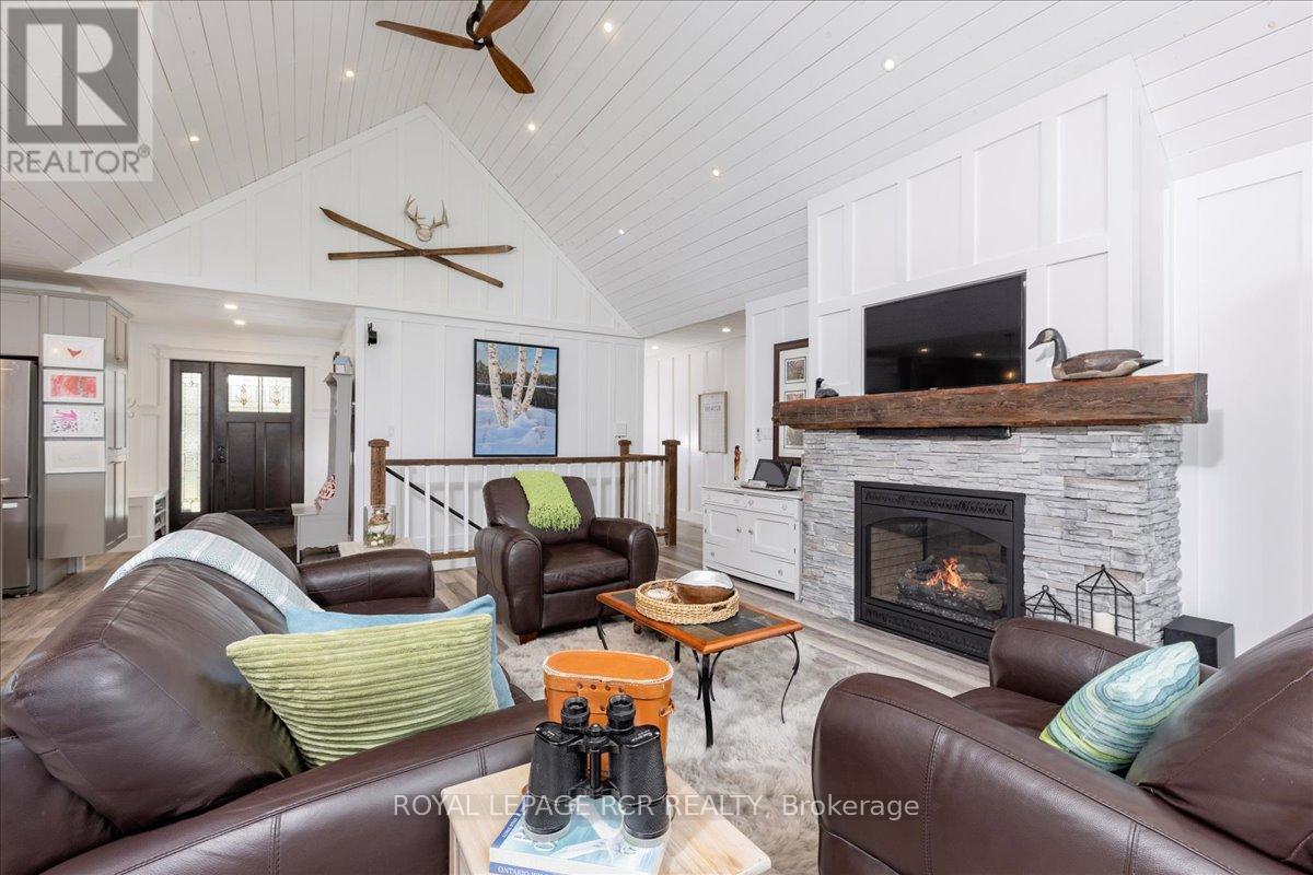 1093 NORTH BAY DRIVE - Image 17