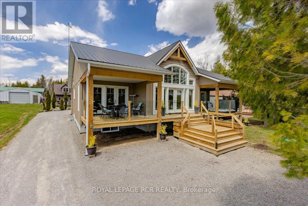 1093 NORTH BAY DRIVE - Image 3
