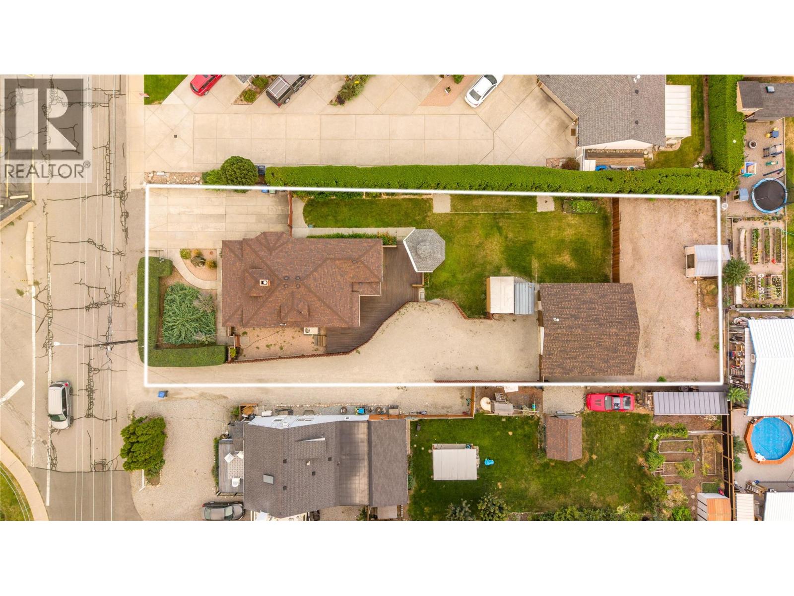 10511 Elliott Street, Summerland