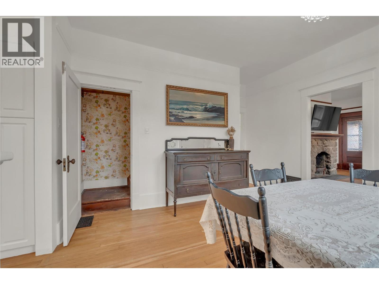 10511 Elliott Street, Summerland