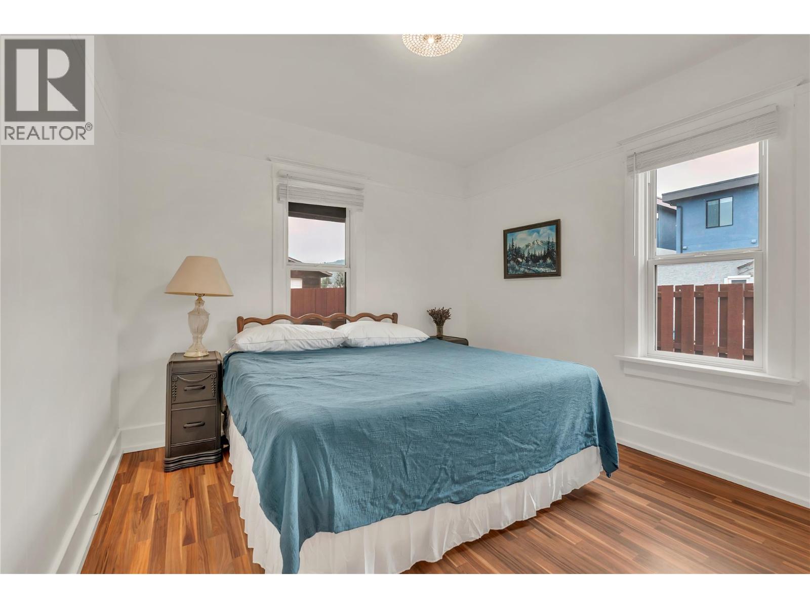 10511 Elliott Street, Summerland
