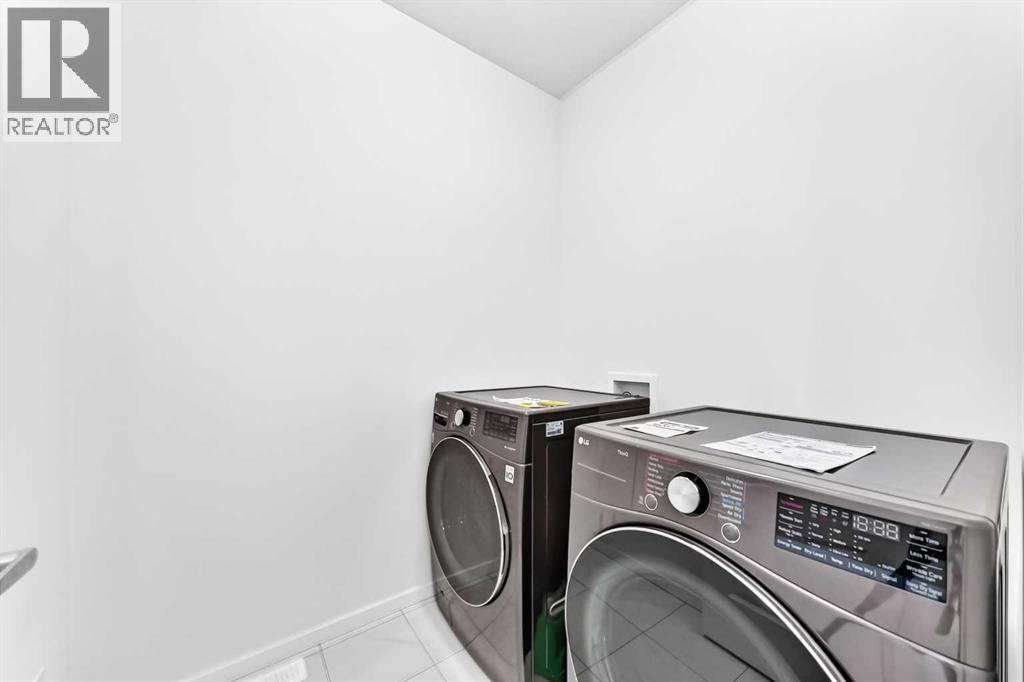 149 Carrington Crescent NW - Image 36
