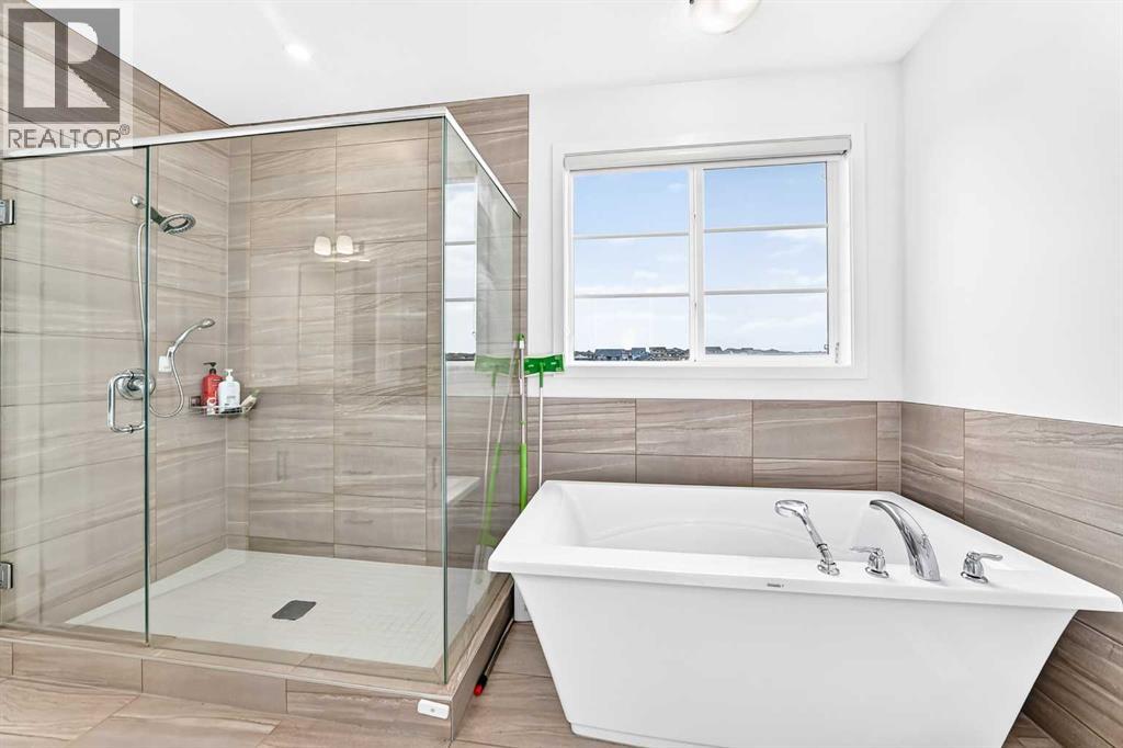 149 Carrington Crescent NW - Image 30
