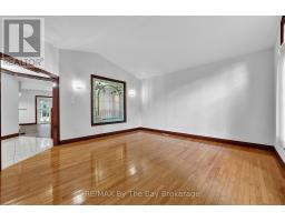 90 Goldfinch Crescent, Tiny, ON L0L2J0 Photo 14