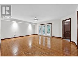 90 Goldfinch Crescent, Tiny, ON L0L2J0 Photo 18