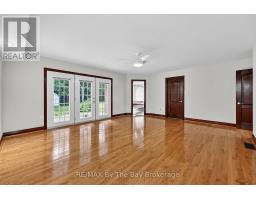 90 Goldfinch Crescent, Tiny, ON L0L2J0 Photo 19
