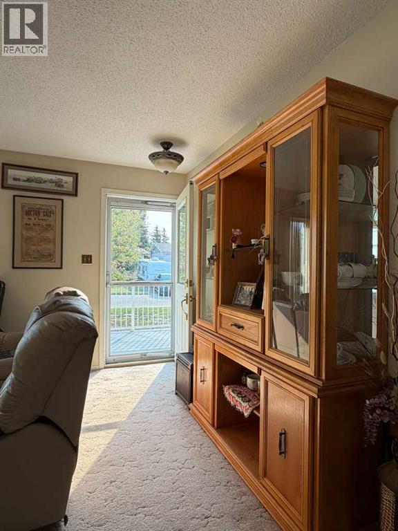 607 6 Avenue - 10