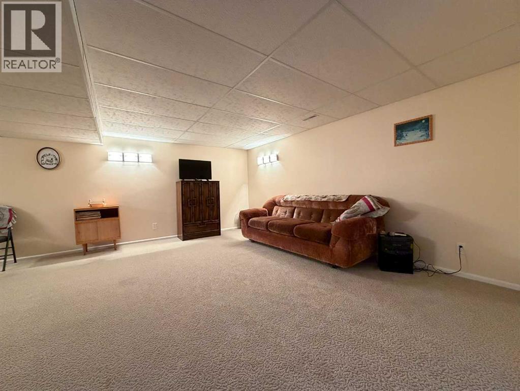 607 6 Avenue - 22