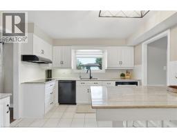 Eat in kitchen - 10 Acacia Street, Stoney Creek, ON L8J1V6 Photo 13