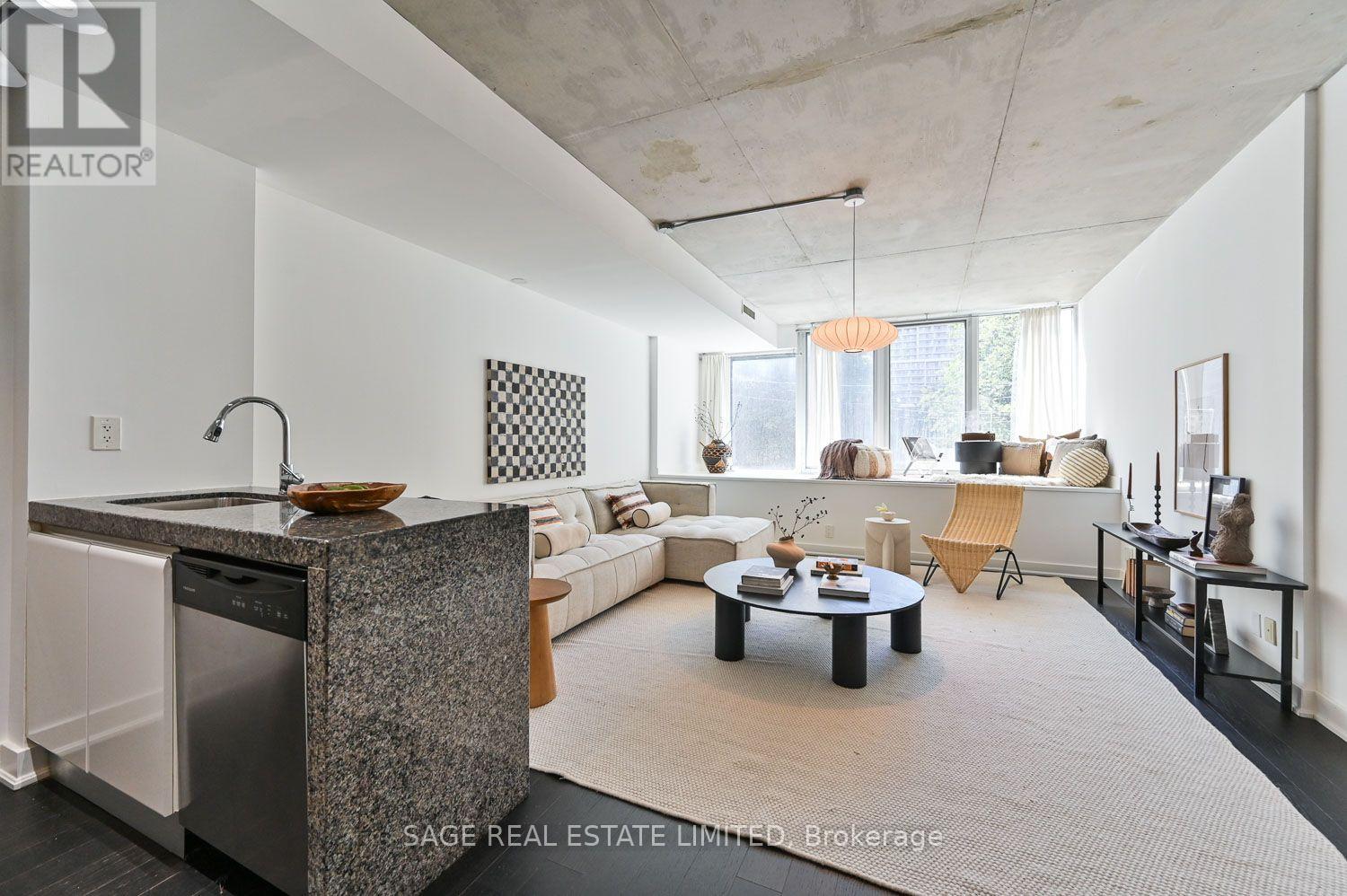 #215 75 PORTLAND STREET - 13