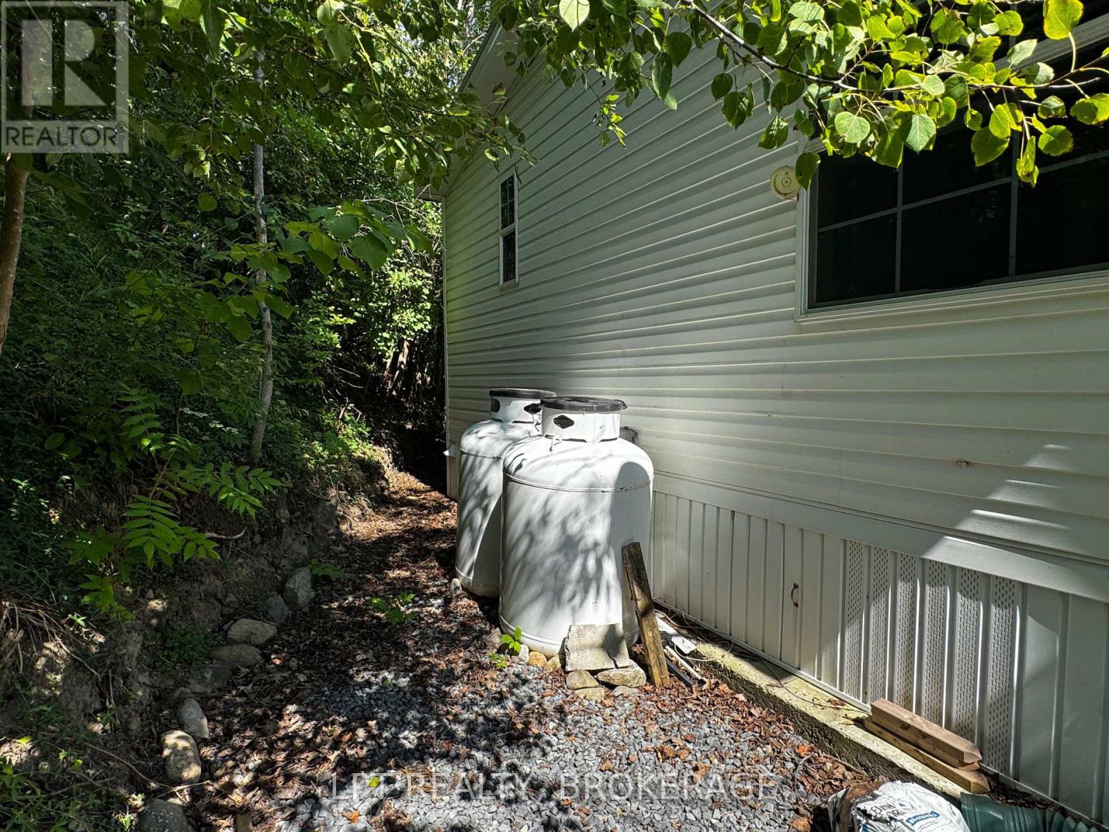 #5 152 CONCESSION ROAD 11 W ROAD - 22