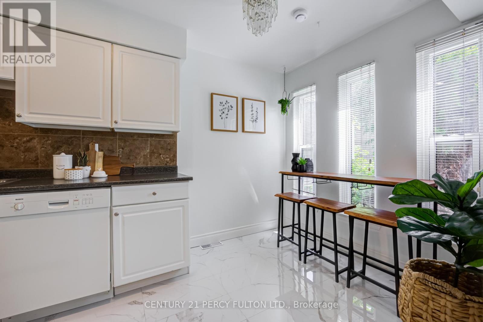 #58 51 DEACON LANE - Image 5