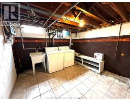 3615 Longfellow, Windsor, ON N9E2M2 Photo 18