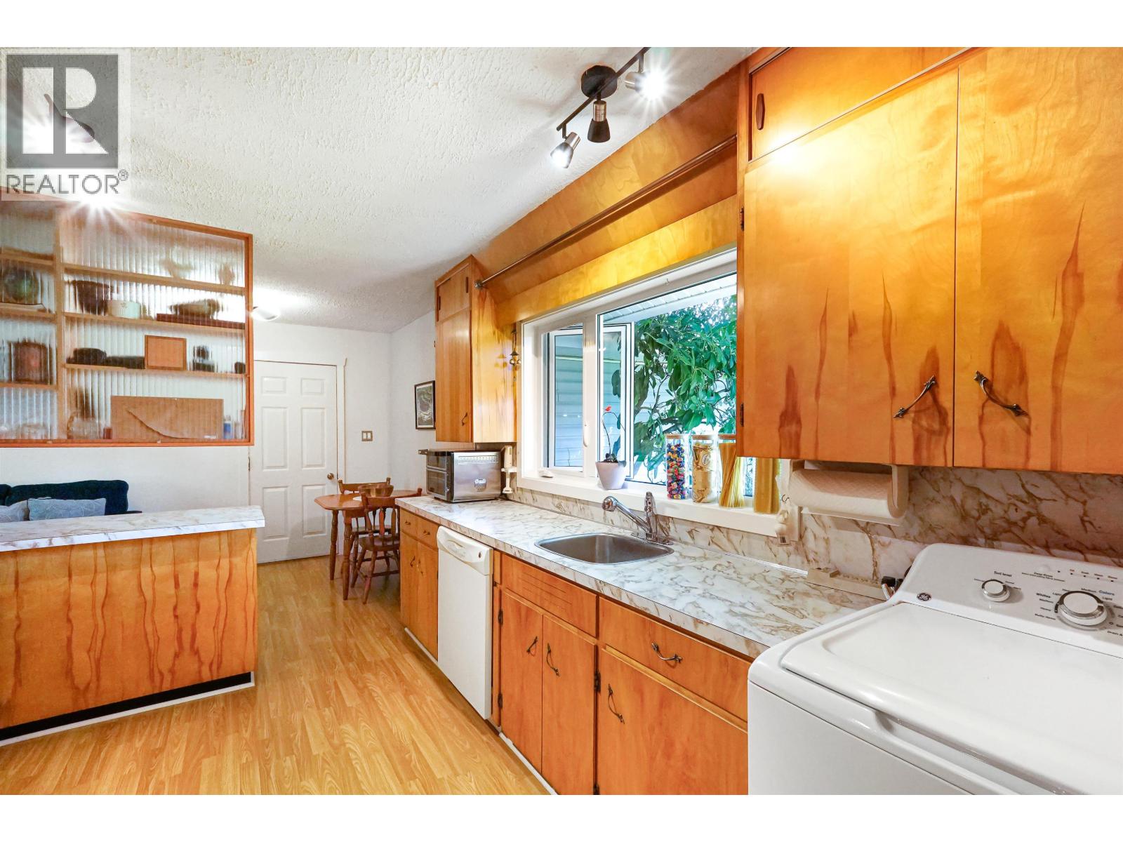 90 KECHIKA STREET - Image 7