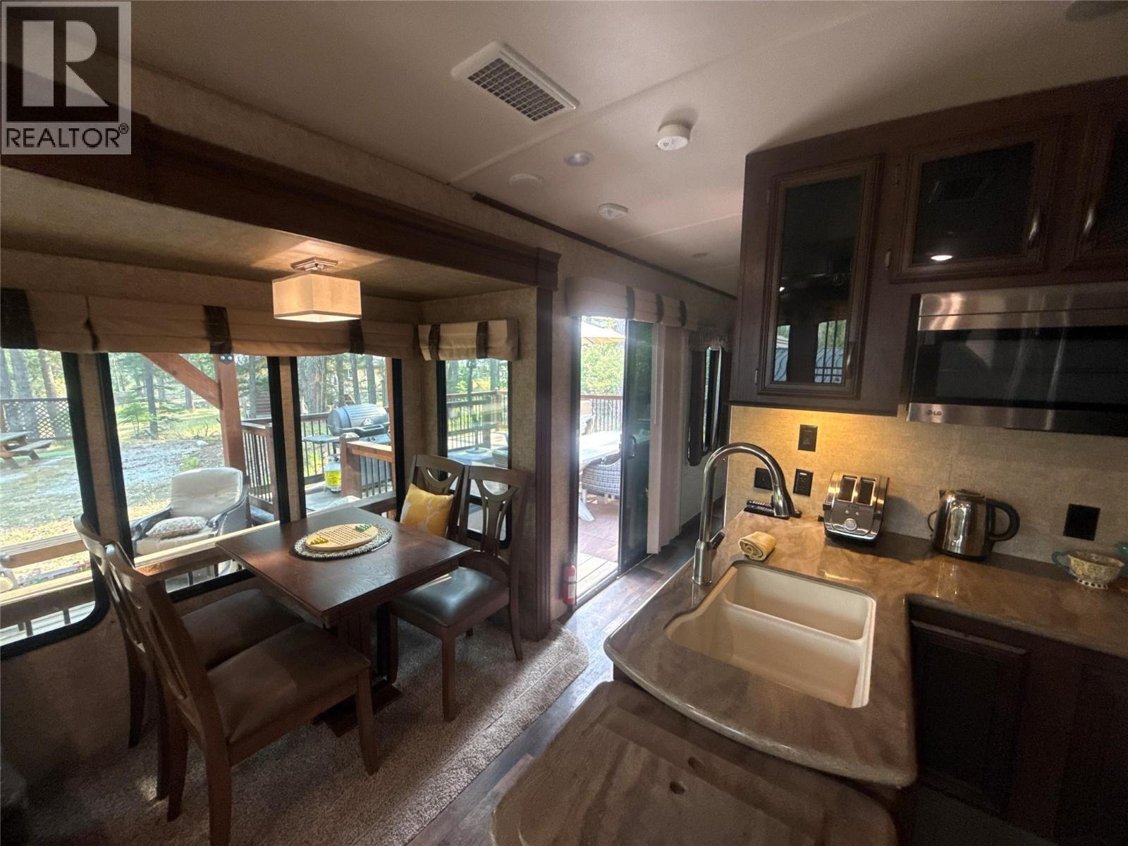 6729 Audia Road - 14