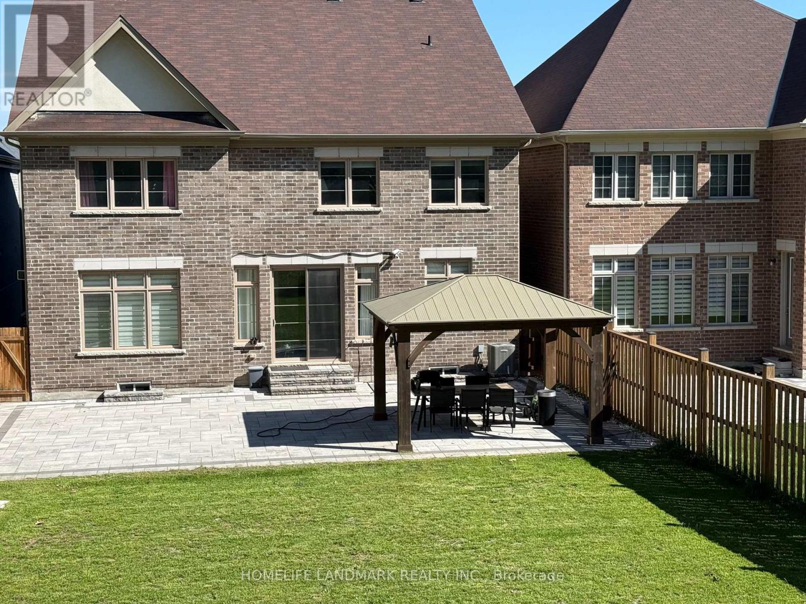 46 FOREST EDGE CRESCENT - Image 3