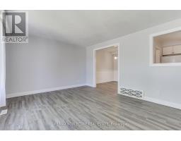 17 Larkdale Crescent, Essa, ON L0M1B0 Photo 11