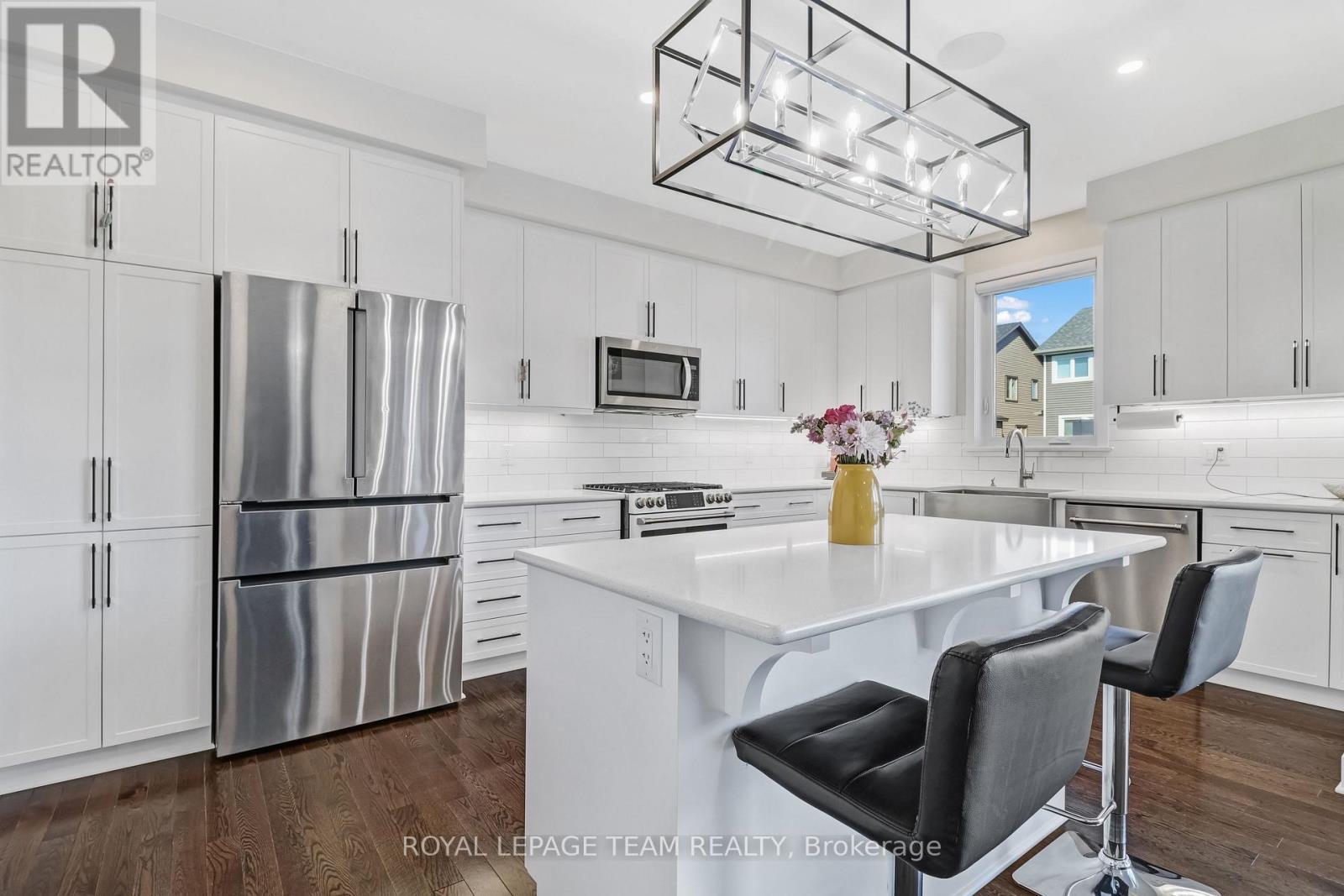 494 CENTRAL PARK BOULEVARD - Image 11
