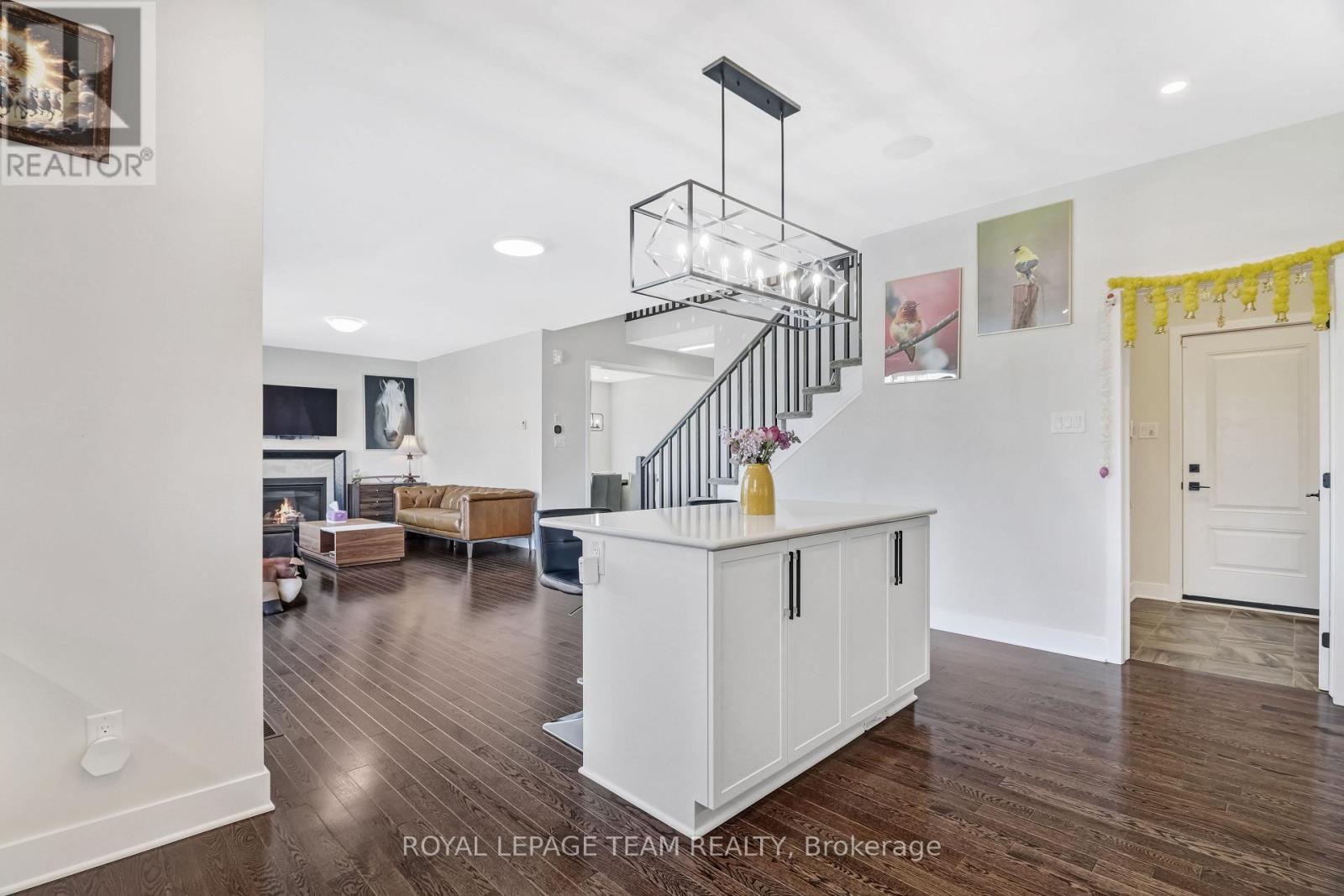 494 CENTRAL PARK BOULEVARD - Image 13