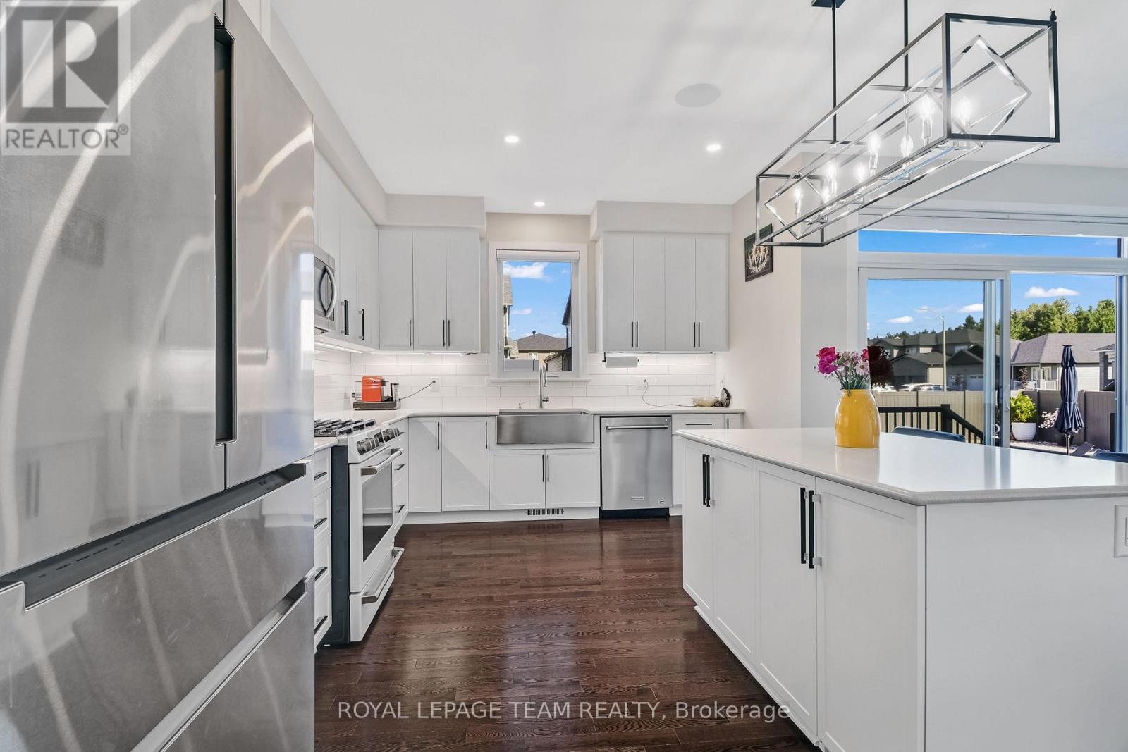 494 CENTRAL PARK BOULEVARD - Image 15