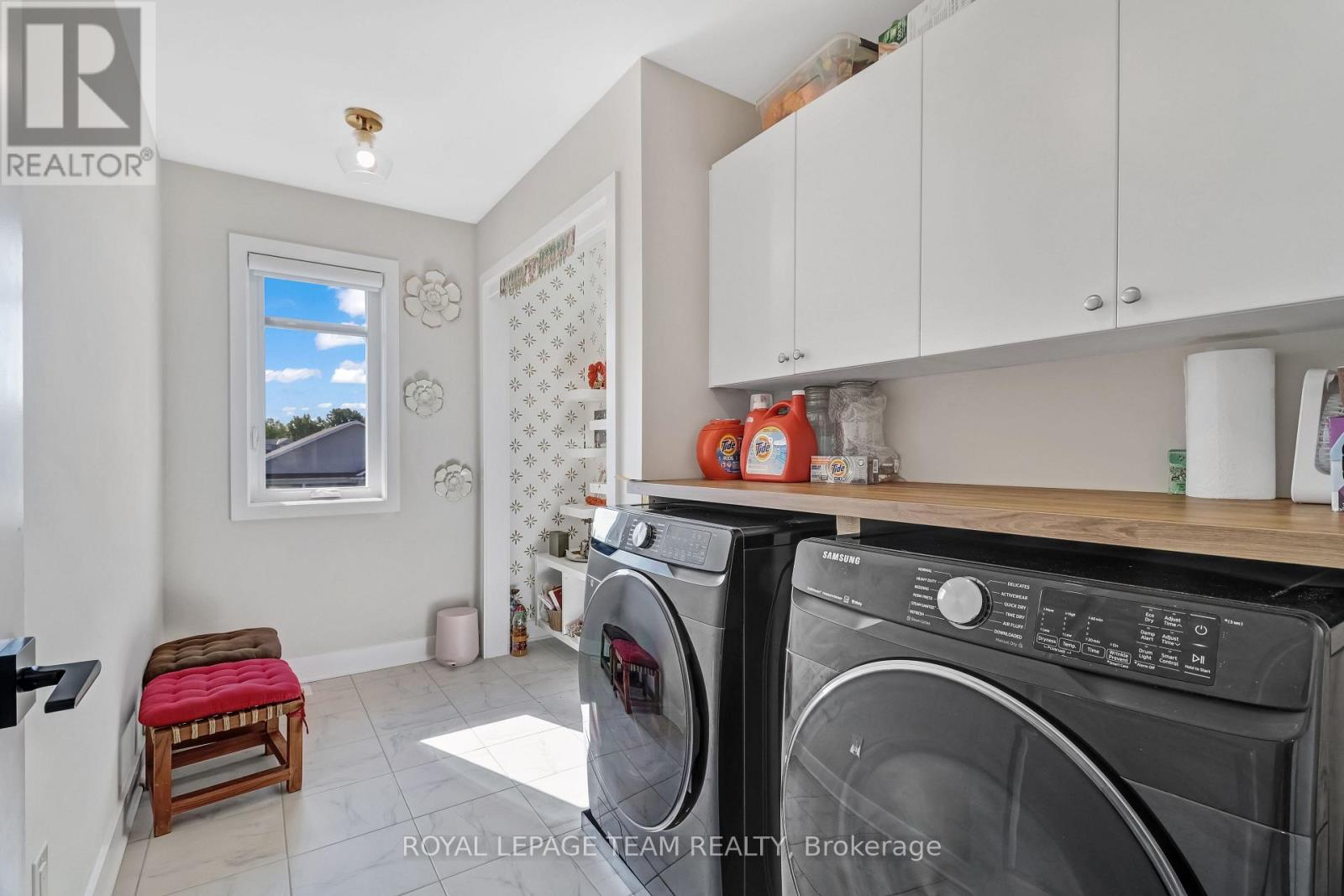 494 CENTRAL PARK BOULEVARD - Image 19