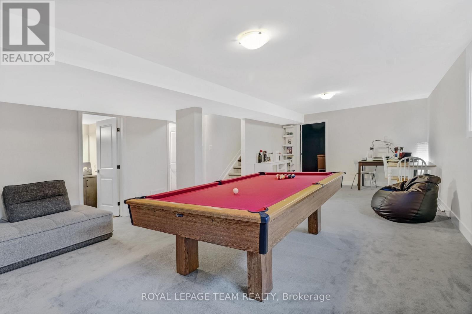 494 CENTRAL PARK BOULEVARD - Image 32