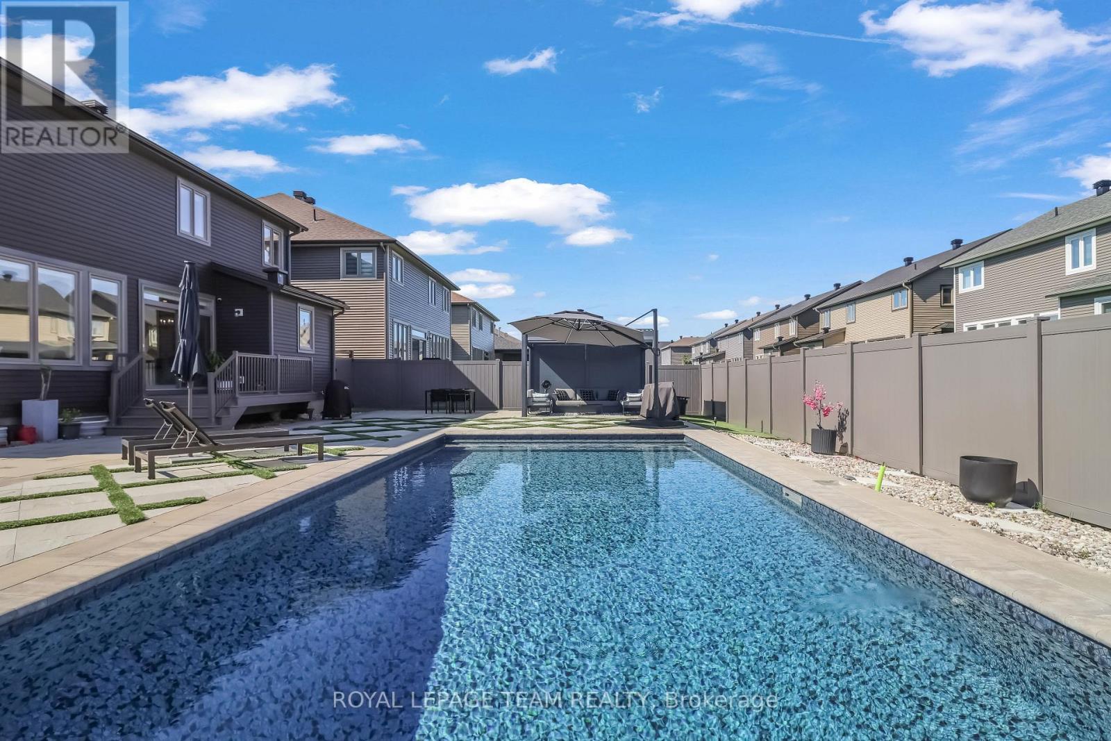 494 CENTRAL PARK BOULEVARD - Image 36