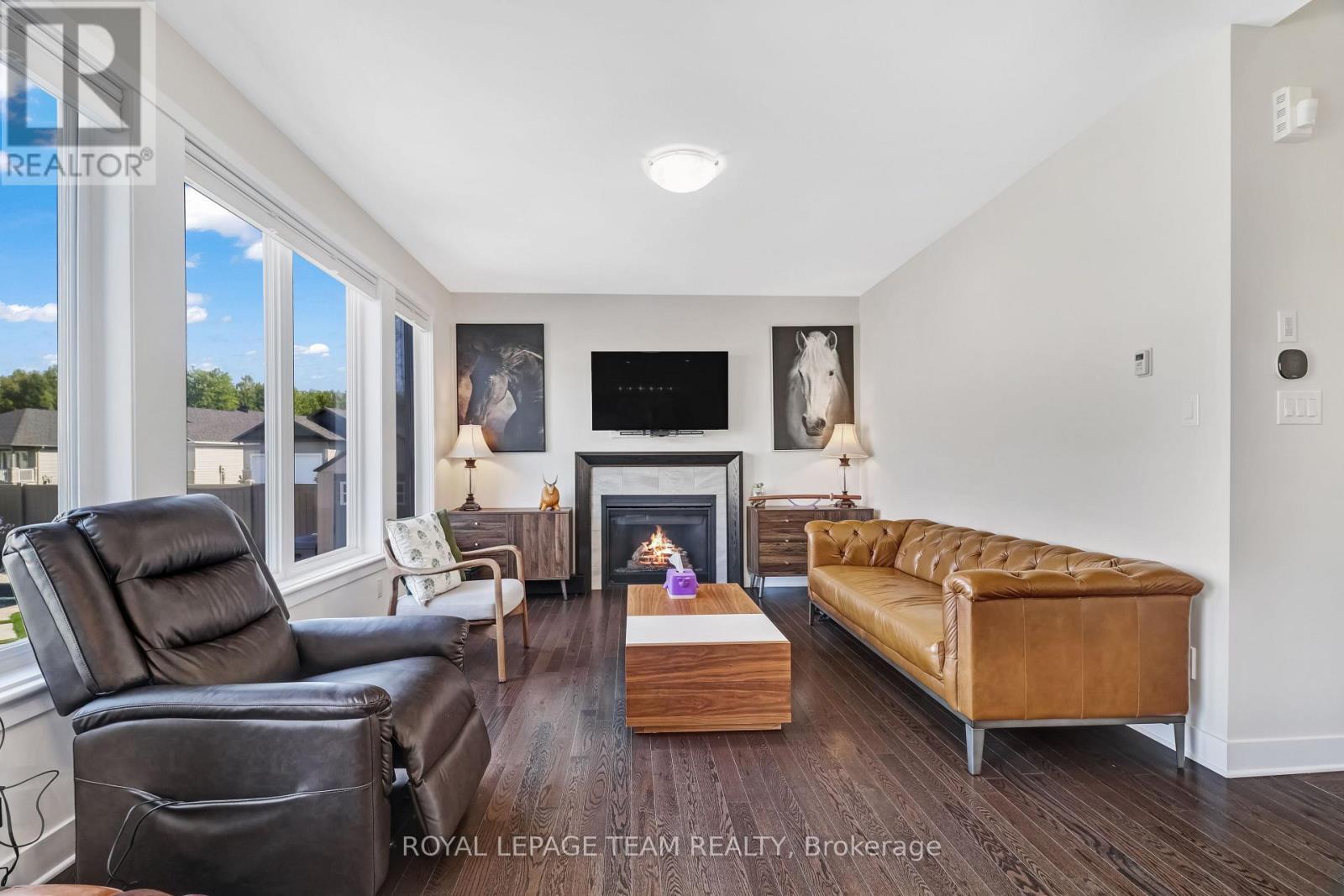 494 CENTRAL PARK BOULEVARD - Image 9