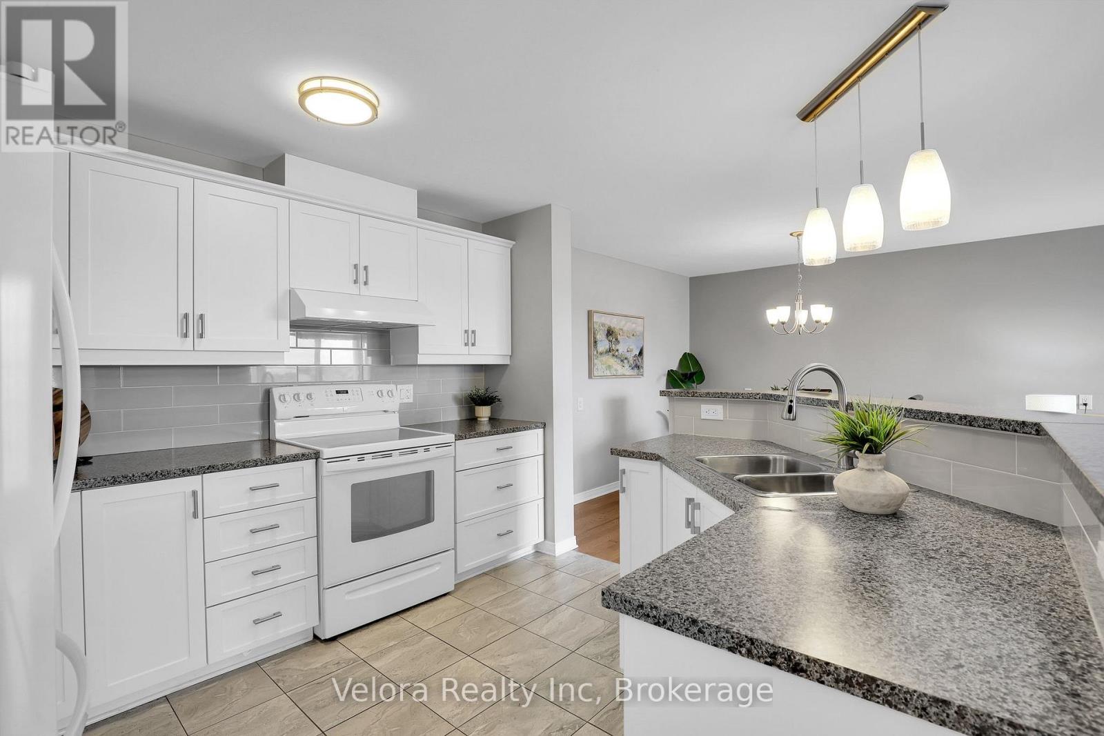 #209 3275 SAINT JOSEPH BOULEVARD - 10