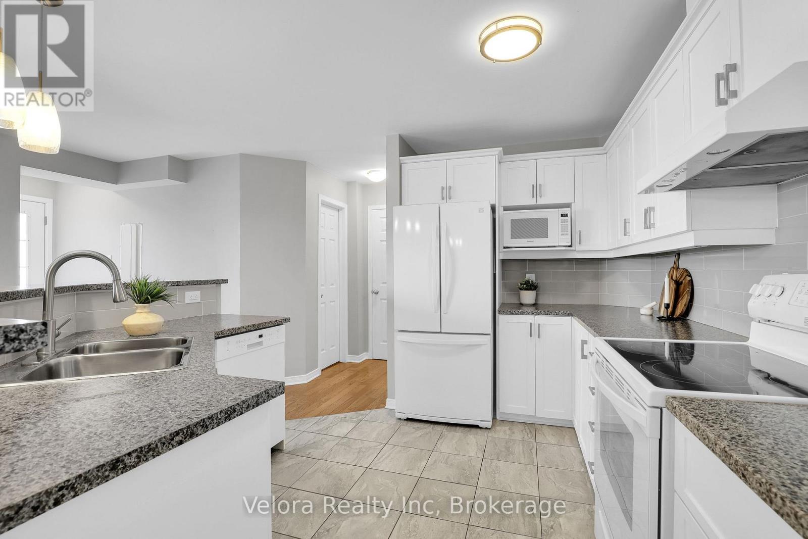 #209 3275 SAINT JOSEPH BOULEVARD - 11