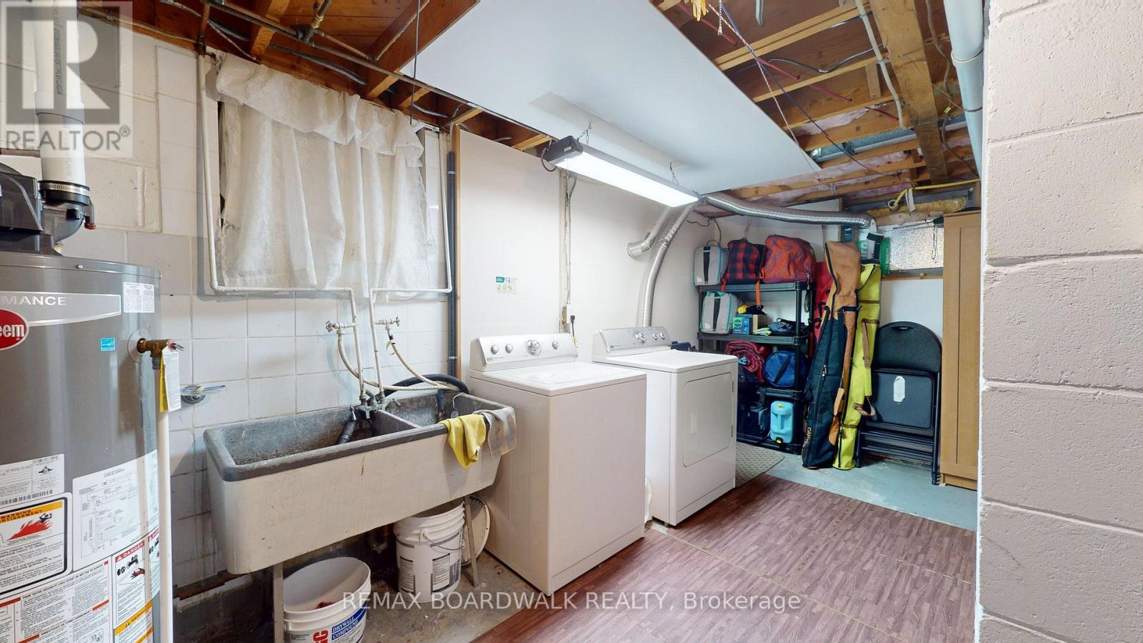 125 FRONT AVENUE W - Image 30