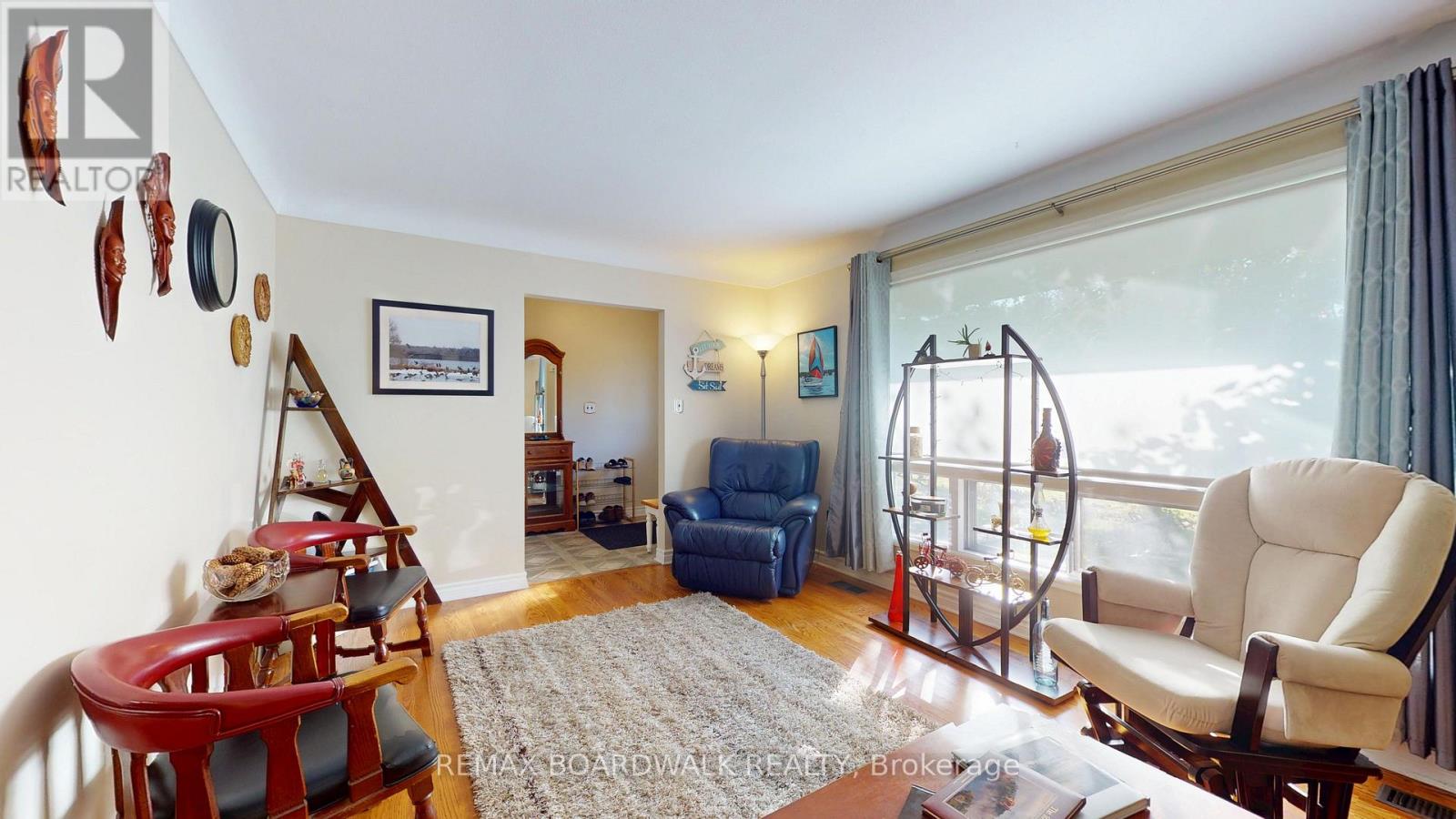 125 FRONT AVENUE W - Image 6
