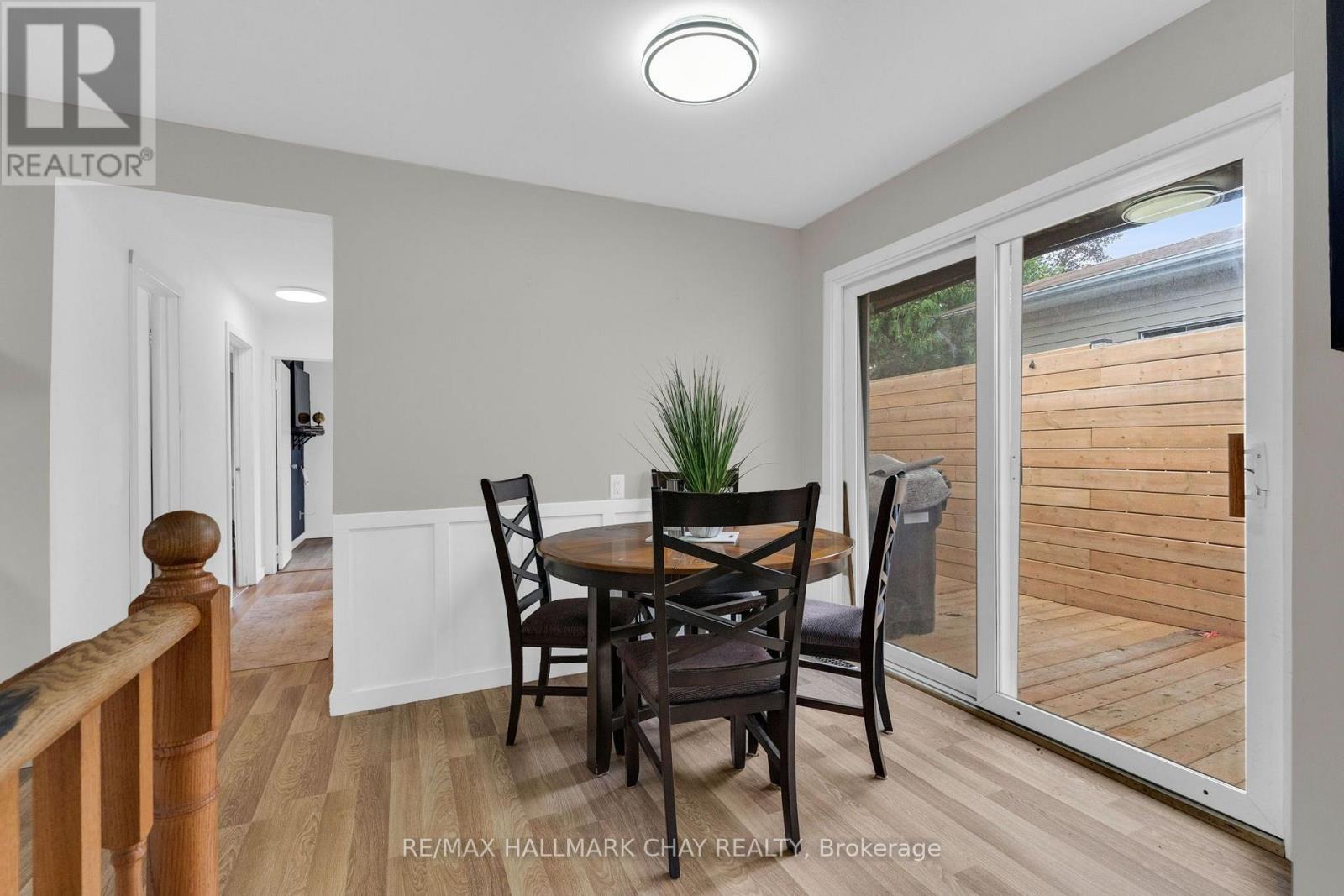 109 DAPHNE CRESCENT - 14