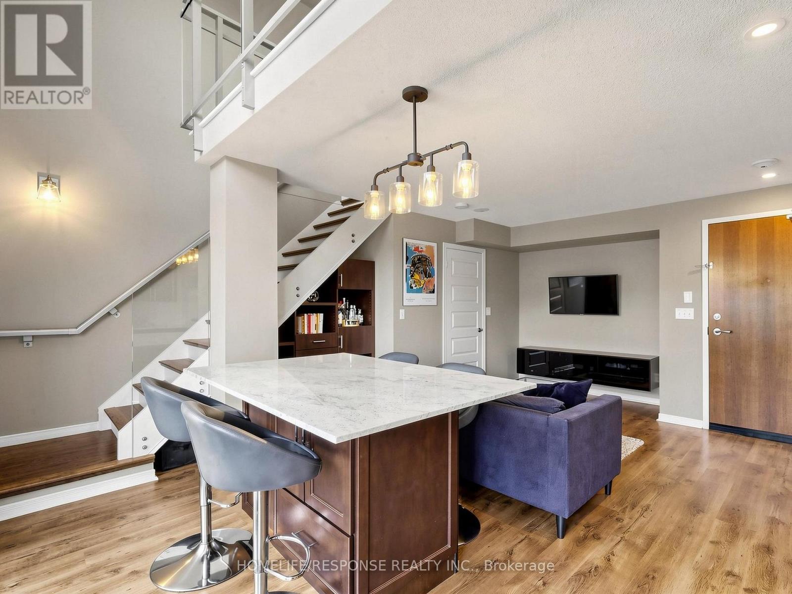 #225 215 QUEEN STREET E - 12
