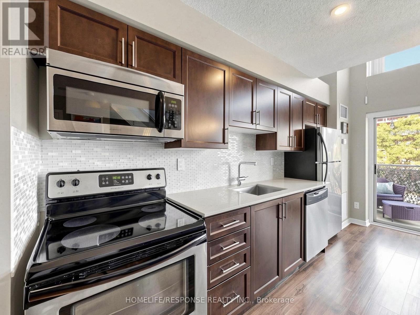#225 215 QUEEN STREET E - 9
