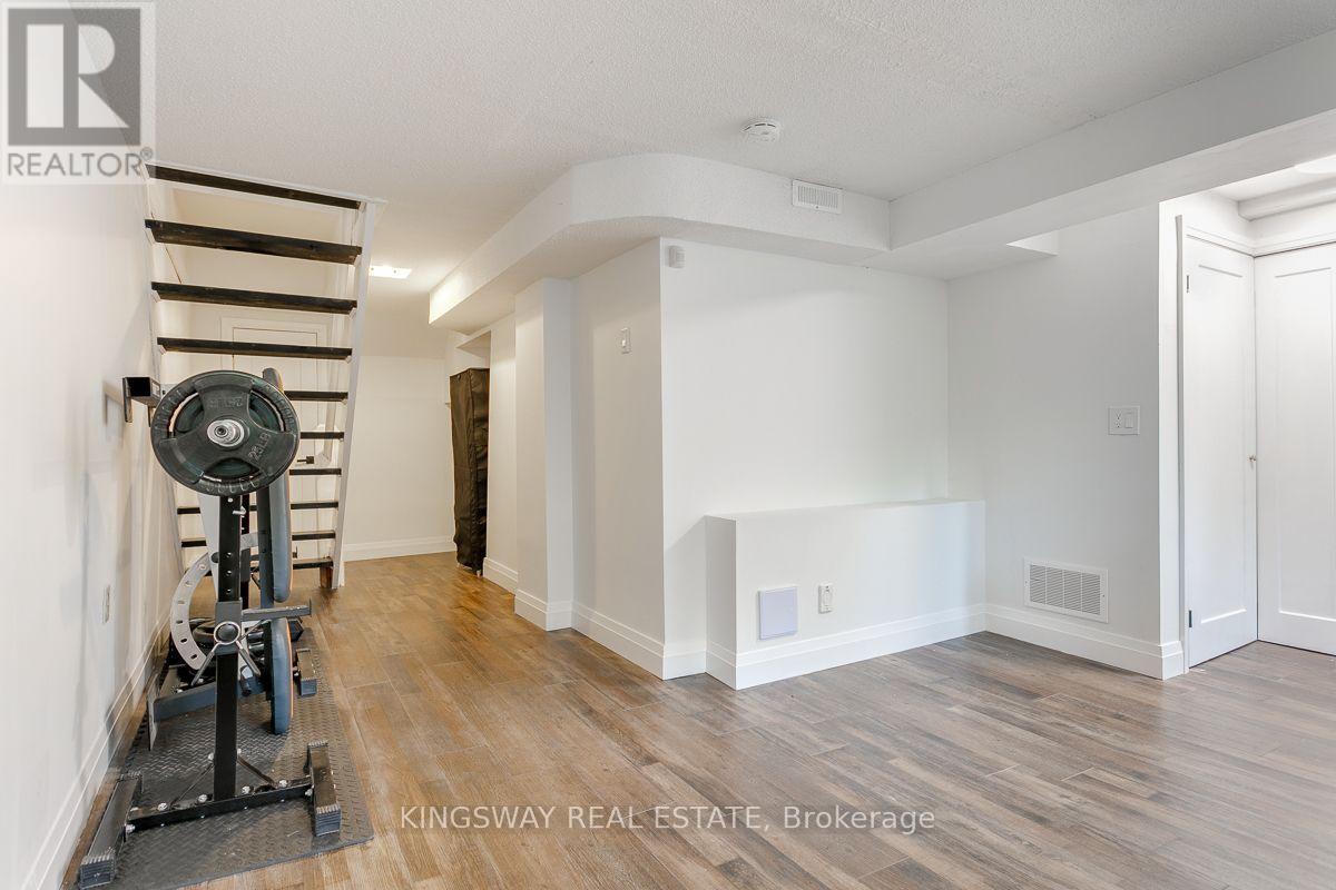 #68 3175 KIRWIN AVENUE - Image 26
