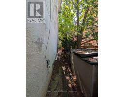 29 Thelma Avenue, Toronto, ON M4V1X8 Photo 16