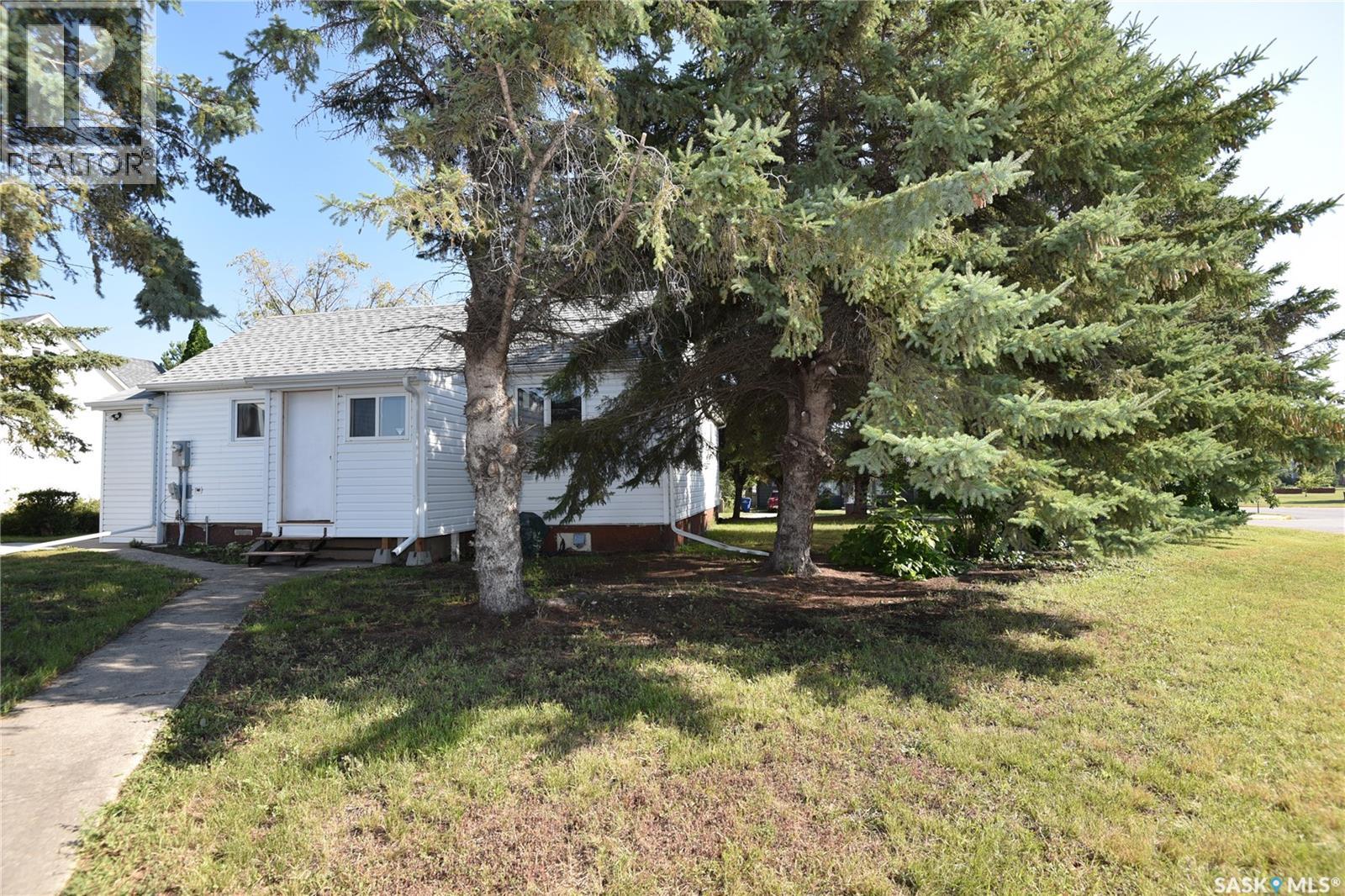 220 5th STREET W - 1