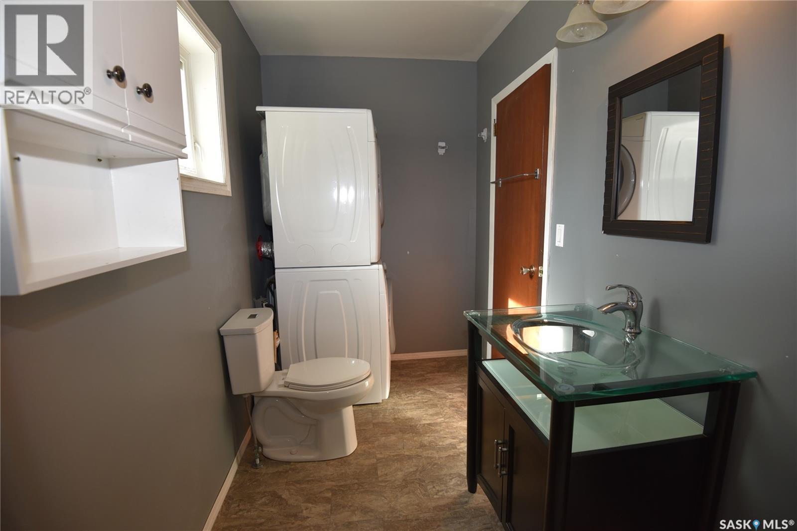 220 5th STREET W - 18