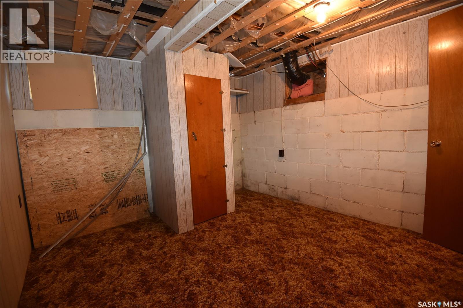 220 5th STREET W - Image 21