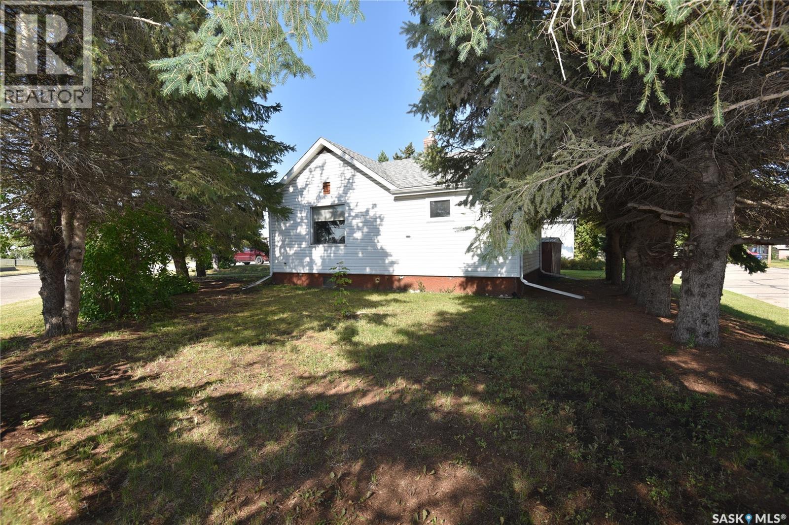 220 5th STREET W - Image 24