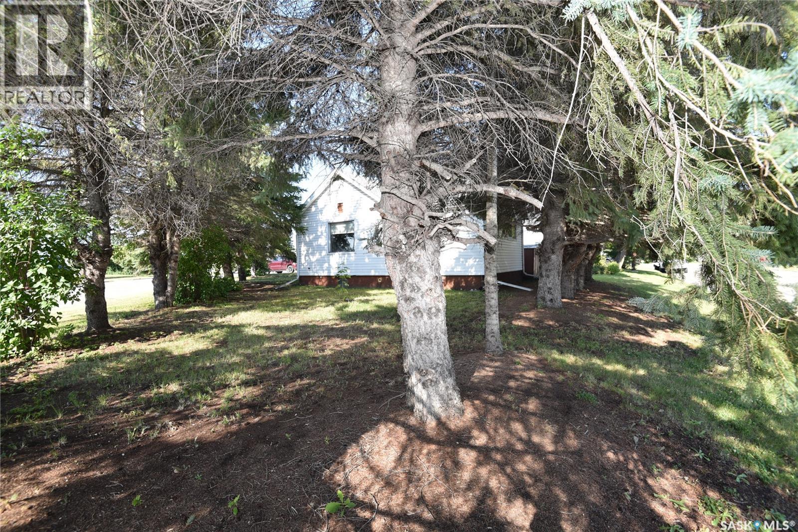 220 5th STREET W - Image 25