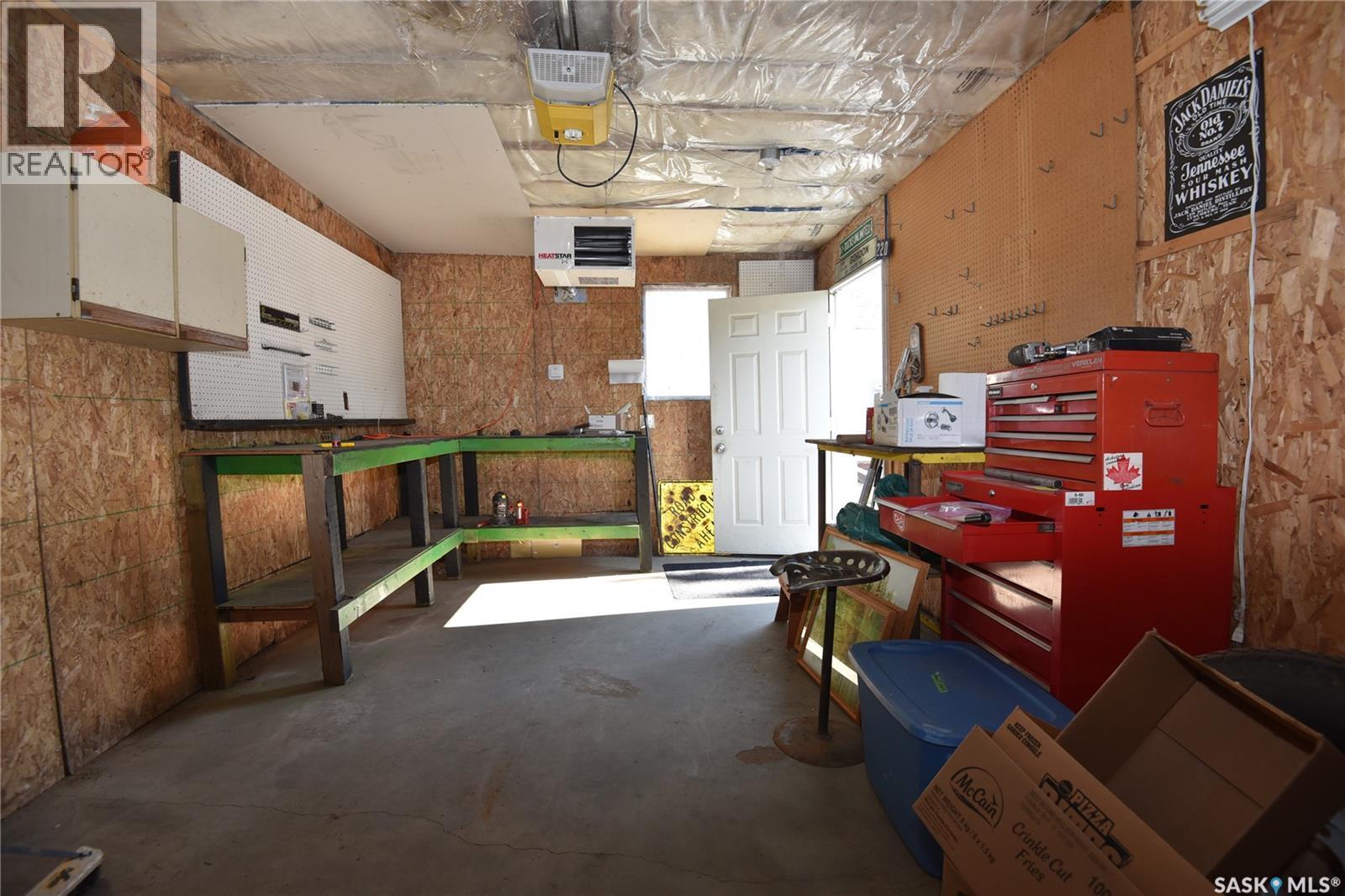 220 5th STREET W - Image 28