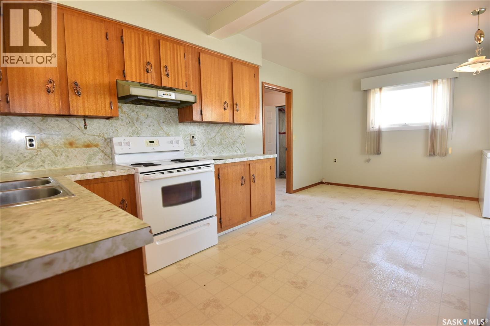 220 5th STREET W - 9